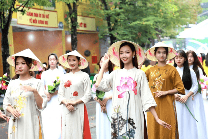 Du lịch Hà Nội: Tháng 10 ước đạt 586 nghìn lượt người, tăng 18,1%