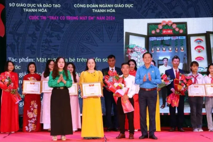 Trao giải cuộc thi “Thầy cô trong mắt em” năm 2024