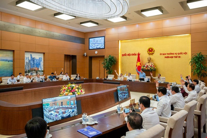 UBTVQH đồng ý hình thành 5 đơn vị cấp huyện và 200 đơn vị cấp xã mới