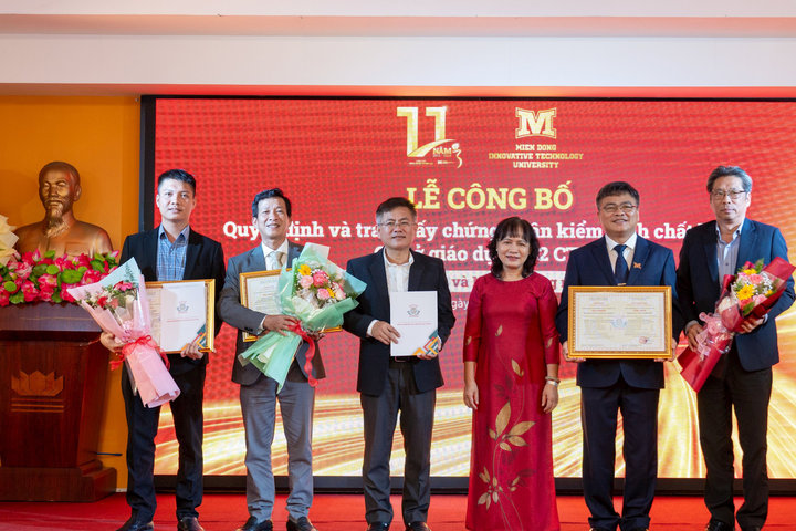 Đại học Công nghệ Miền Đông đạt chất lượng tiêu chuẩn giáo dục