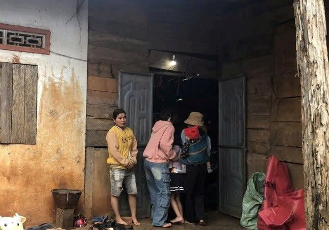 Tự làm thịt cóc ăn, anh tử vong, em nguy kịch