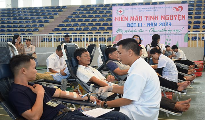 Hơn 350 người tham gia hiến máu tình nguyện tại huyện Phong Điền