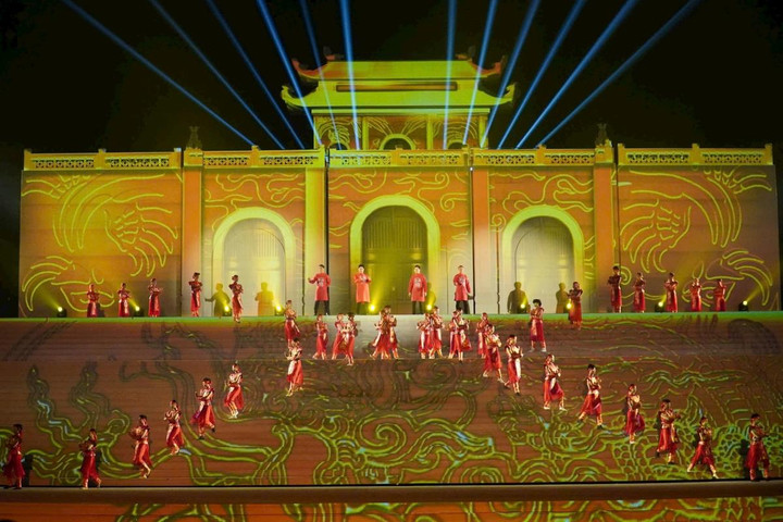 Ấn tượng lễ khai mạc Festival Ninh Bình năm 2024