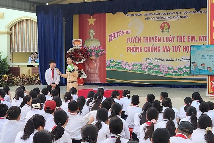 Tăng cường các biện pháp bảo đảm TTATGT đối với học sinh