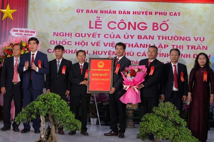 Bình Định: Công bố Nghị quyết của Ủy ban Thường vụ Quốc hội thành lập thị trấn Cát Khánh