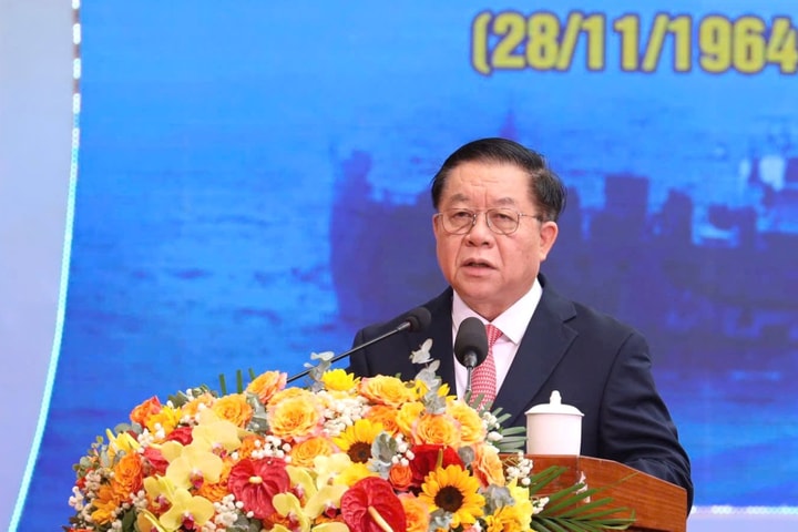 Kỷ niệm 60 năm ngày Tàu Không số đầu tiên cập Bến Vũng Rô