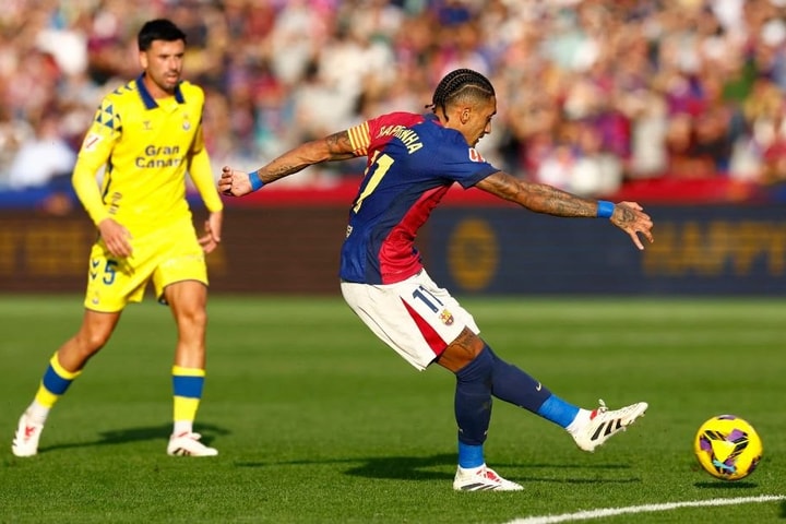 Barcelona "phơi áo" trước đội gần cuối bảng Las Palmas