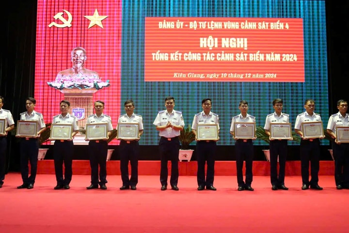 BTL Vùng Cảnh sát biển 4 đạt nhiều thành tích nổi bật trong năm 2024