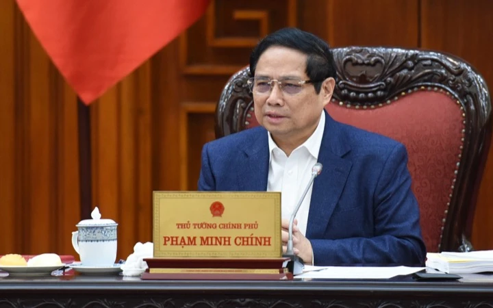 Sắp xếp tổ chức bộ máy để giảm khâu trung gian, tăng cường hoạt động hiệu lực, hiệu quả