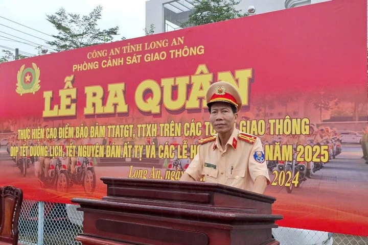 Phòng Cảnh sát giao thông Long An ra quân bảo đảm TTATGT dịp Lễ, Tết