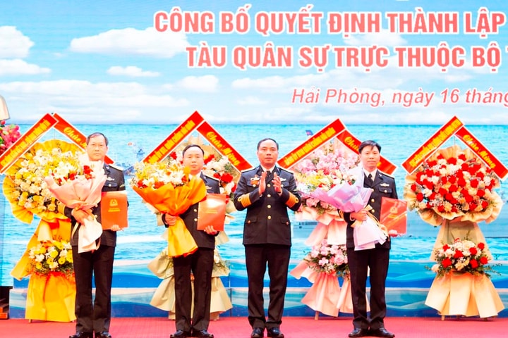 Công bố quyết định thành lập Trung tâm Đăng kiểm tàu quân sự