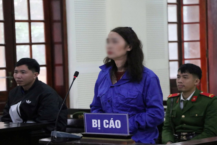 Nữ giám đốc mượn danh báo chí để bảo kê dàn xe tải
