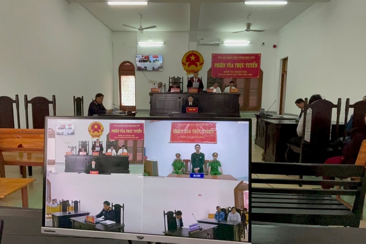 Đổ xăng đốt mẹ ruột, lĩnh 17 năm tù