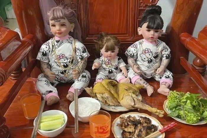 Cảnh báo tình trạng 'nuôi' búp bê KumaThong trong học sinh