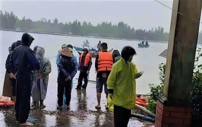 UBND tỉnh Quảng Nam chỉ đạo khắc phục sự cố chìm phà