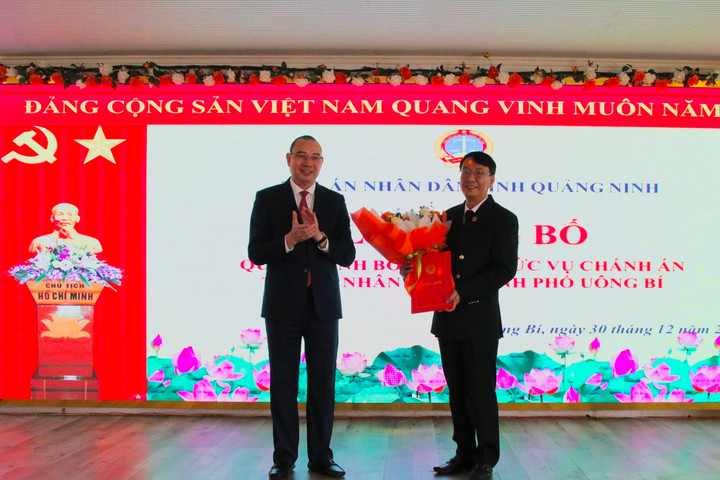 Công bố Quyết định bổ nhiệm Chánh án TAND TP Uông Bí