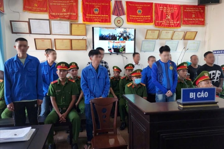 Xét xử cựu cán bộ Sở NN&PTNT nhận hối lộ và nhóm gây rối trên vùng biển Kiên Giang