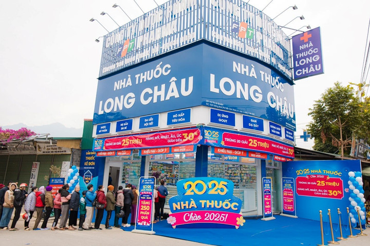 FPT Long Châu mang “Xuân ấm áp – Tết hiếu thảo” đến với gia đình Việt