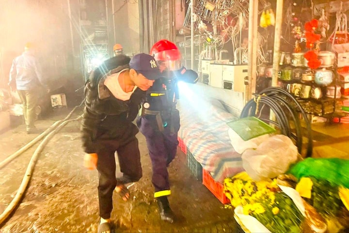 Diễn tập phòng cháy chữa cháy tại chợ An Lỗ (TP. Huế)