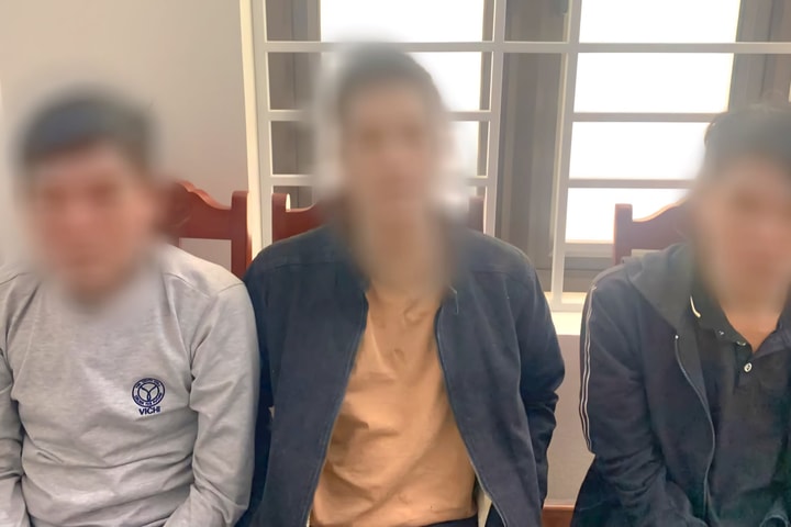 Mua ma túy rồi rủ bạn cùng sử dụng