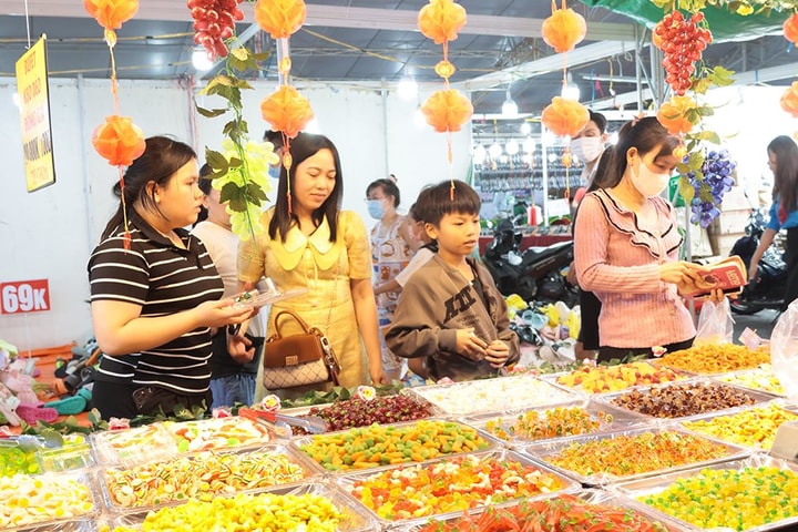 Bình Dương tổ chức Chợ Tết Công đoàn với các gian hàng 0 đồng