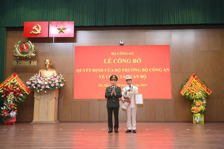 Bộ Công an có tân Chánh Văn phòng