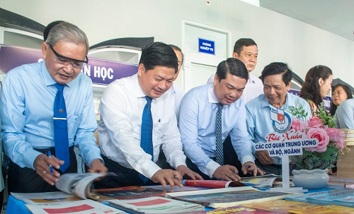 Khai mạc Hội báo Xuân tỉnh Kiên Giang