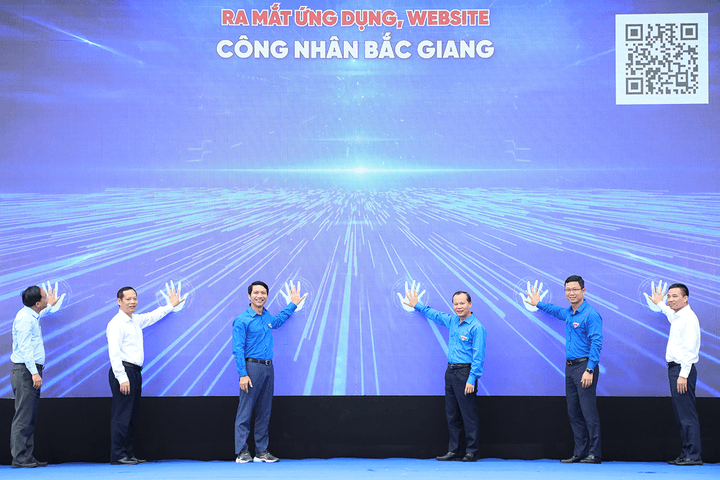 Bắc Giang: Bồi dưỡng chuyển đổi số cho công nhân