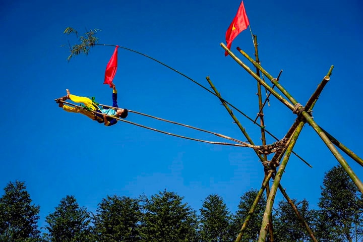 Độc đáo lễ hội Đu Tiên ở làng Gia Viên, thành phố Huế