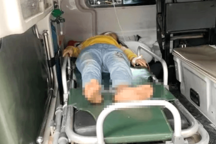 Hai chị em nguy kịch sau khi uống nhầm dung dịch lạ