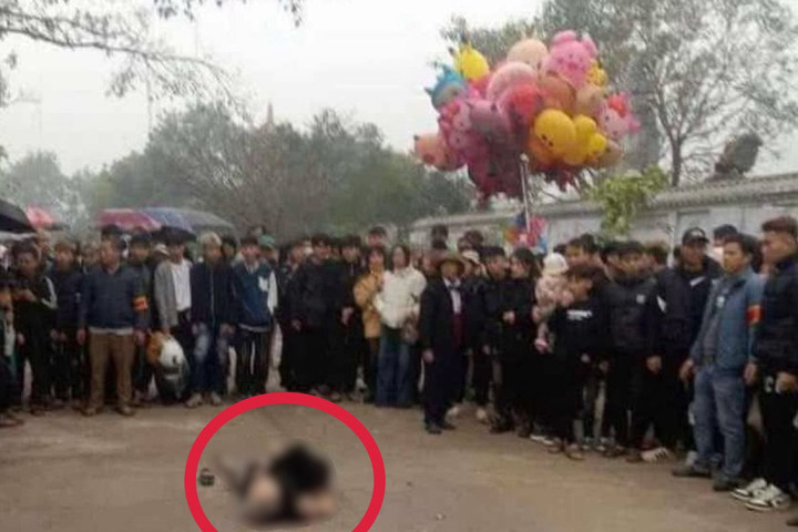 Nam thanh niên bị đâm gục giữa đường ở Hà Nội