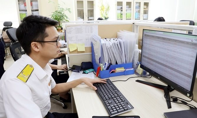 Xây dựng quy định ngăn chặn trốn thuế khi kinh doanh trên thương mại điện tử