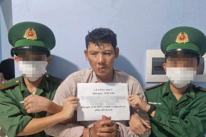 Bắt giữ đối tượng tàng trữ trái phép chất ma túy