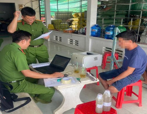 Hộ kinh doanh xả nước thải chưa xử lý ra môi trường