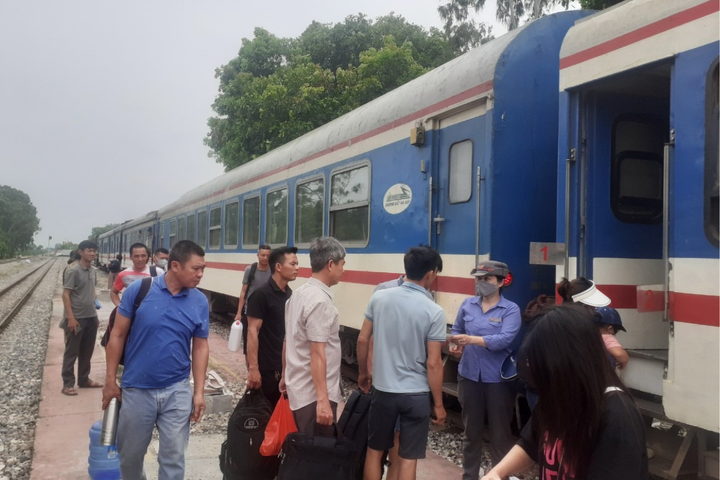 Giảm giá vé tàu cho khách đi tuyến Bắc – Nam từ ngày 17/2