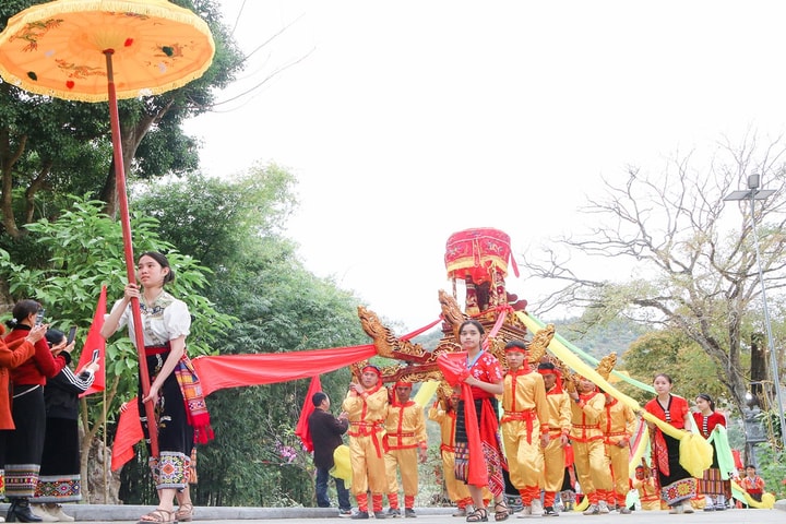 Đền Vạn - Cửa Rào: Lễ hội và những câu chuyện văn hóa