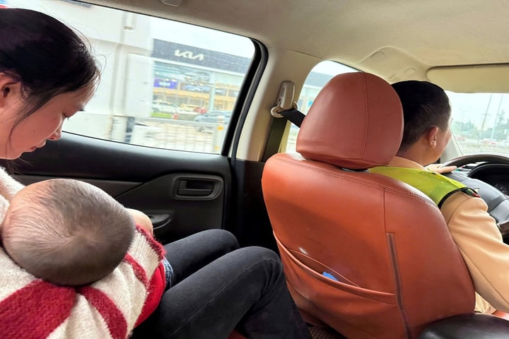 Cảnh sát giao thông Nghệ An kịp thời giúp cháu bé bị co giật