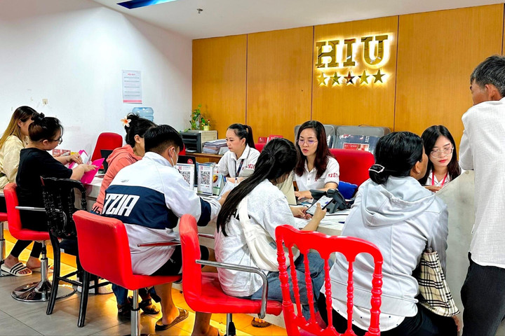 HIU công bố học phí nhẹ nhàng, học bổng ngập tràn
