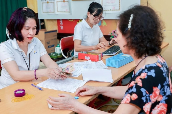 Quyền lợi cho cán bộ thôi việc, nghỉ hưu theo nguyện vọng