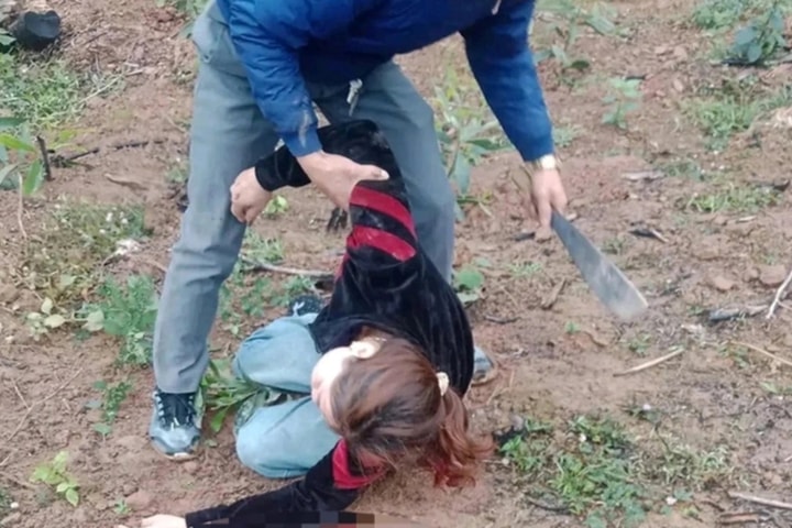 Vợ chồng bị hành hung ở Nghệ An gây xôn xao mạng xã hội