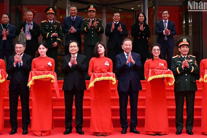 Tổng Bí thư dự khánh thành Viện Bảo vệ, chăm sóc sức khỏe cán bộ Trung ương và Viện Lâm sàng các bệnh truyền nhiễm