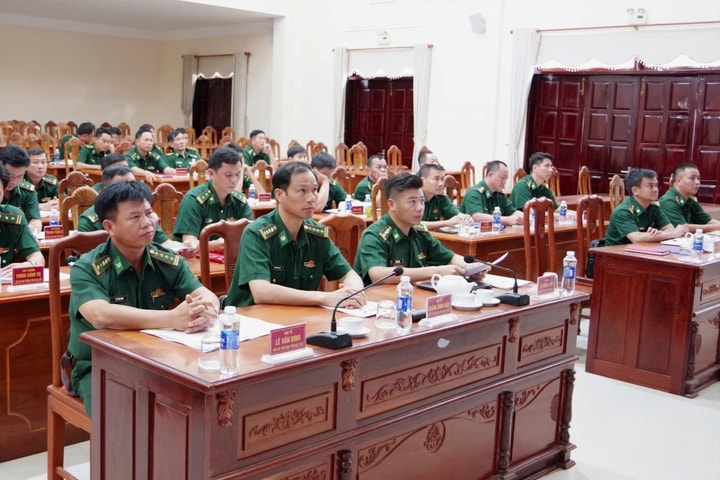 Hiệp đồng quản lý, bảo vệ vững chắc khu vực biên giới tiếp giáp