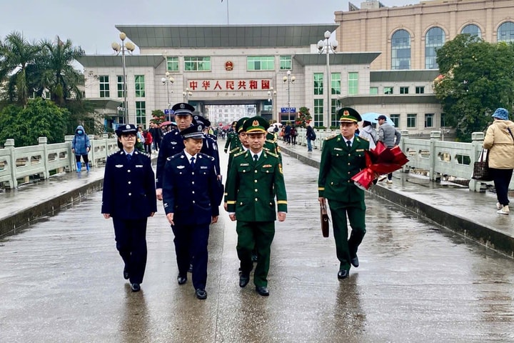 Tiếp tục tăng cường quan hệ Việt - Trung ngày càng bền vững