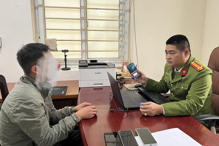 Truy bắt nhanh đối tượng trộm cắp điện thoại của công nhân