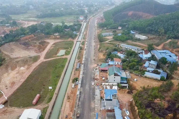 Diện mạo đường hơn 730 tỷ đồng ở huyện nông thôn mới đầu tiên tại Thái Nguyên