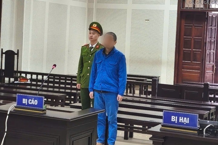 Lĩnh 8 tháng tù về tội vận chuyển trái phép tiền tệ qua biên giới