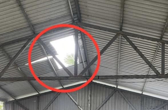 Nam thanh niên trượt chân ngã tử vong khi tháo dỡ mái tôn