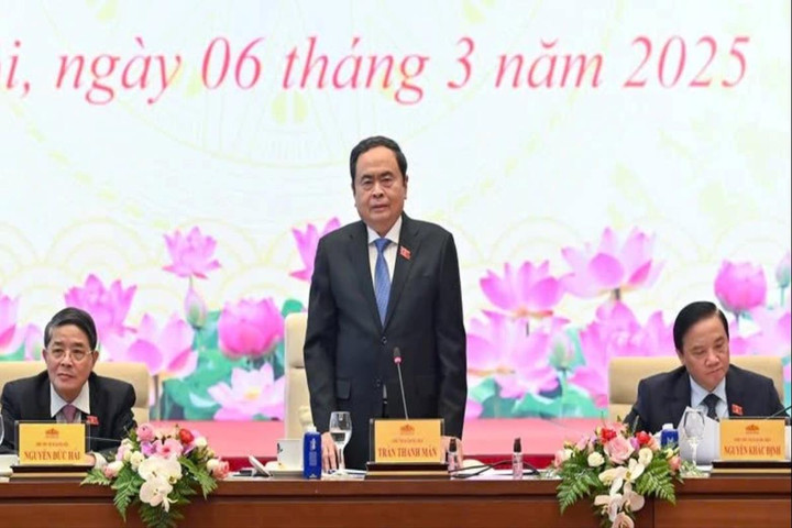 Tích cực đóng góp cho hoạt động của cơ quan Quốc hội ngày càng sôi động, hiệu quả