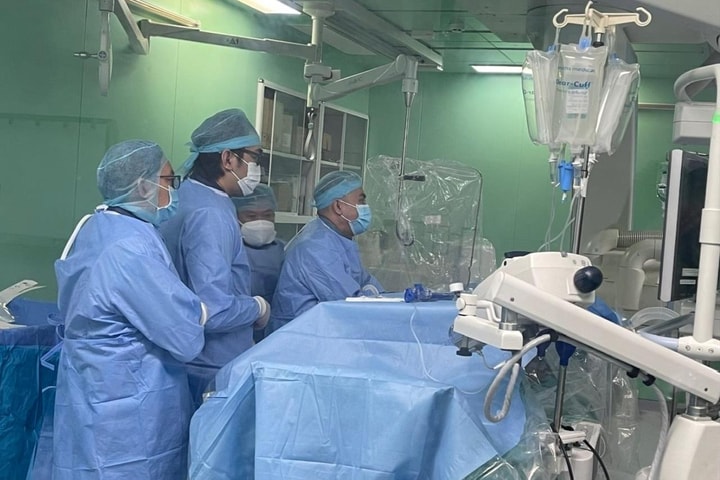 Cứu sống bệnh nhân chấn thương thận mà không cần phẫu thuật