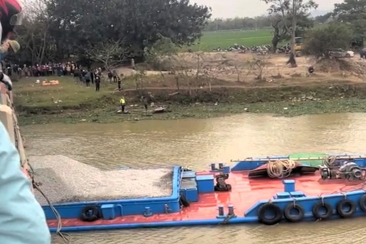 Ninh Bình: Tìm thấy thi thể người đàn ông nghi nhảy xuống sông tự tử